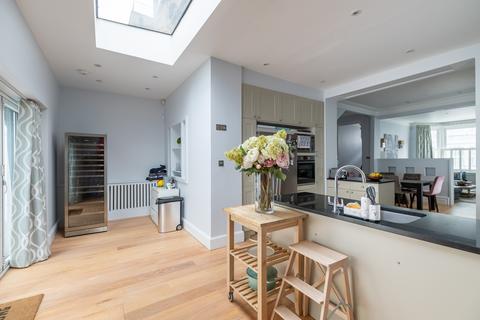 undefined, Waldemar Avenue, Fulham, London, SW6