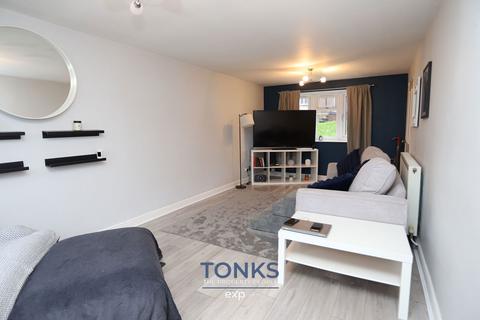 3 bedroom terraced house for sale, Newbury Walk, Rowley Regis B65