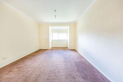 3 bedroom flat to rent, Greencroft, Clockhouse Road, Farnborough, GU14