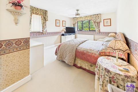 4 bedroom detached house for sale, Southfleet Avenue, Longfield