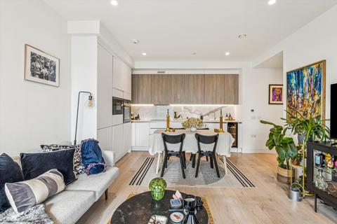 2 bedroom flat to rent, The Arc, City Road, London EC1V