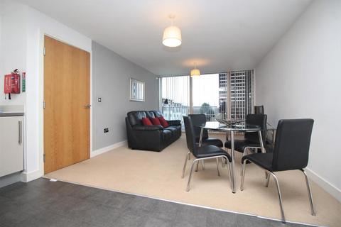 2 bedroom apartment to rent, Topaz House, Vizion