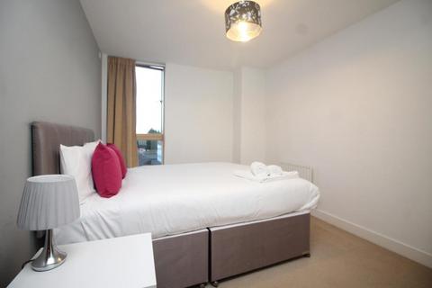 2 bedroom apartment to rent, Topaz House, Vizion