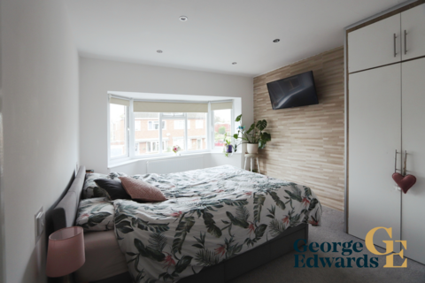3 bedroom semi-detached house for sale, Cophills Close, Measham, DE12 7LZ.