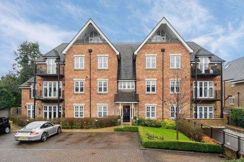 2 bedroom flat for sale, Packhorse Road, Gerrards Cross, Buckinghamshire