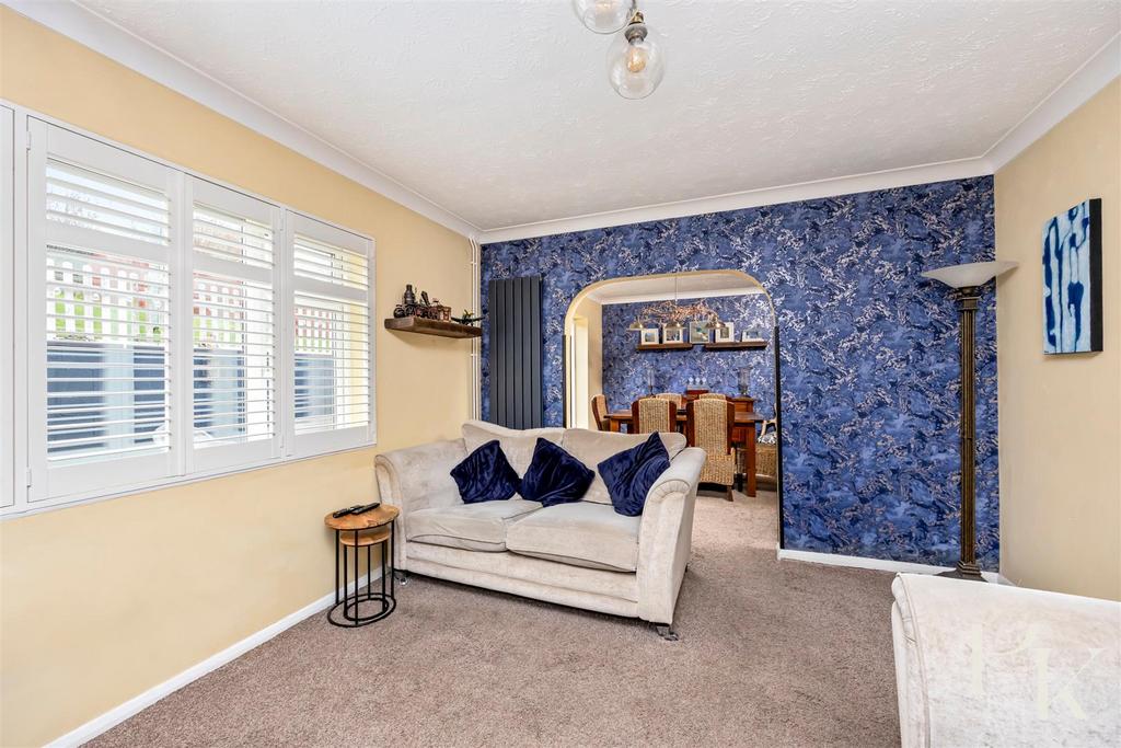 Rotherfield Crescent, 38-025.JPG