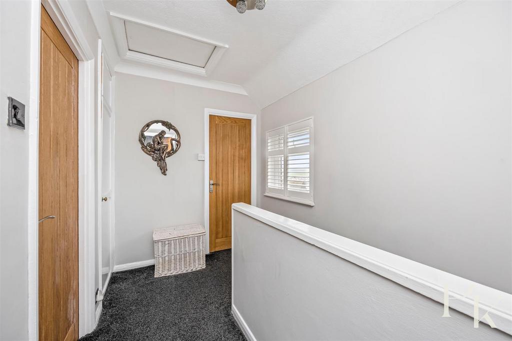Rotherfield Crescent, 38-016.JPG