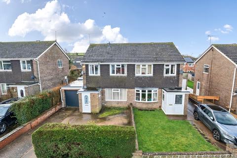 3 bedroom semi-detached house for sale, Fifth Avenue, Grantham, Lincolnshire, NG31