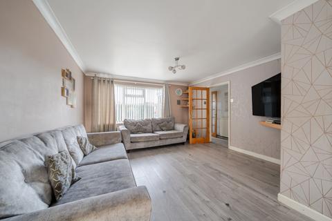 3 bedroom semi-detached house for sale, Fifth Avenue, Grantham, Lincolnshire, NG31