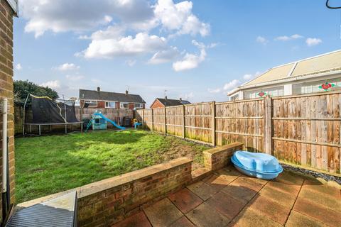 3 bedroom semi-detached house for sale, Fifth Avenue, Grantham, Lincolnshire, NG31