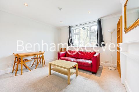 undefined, Madeley Road, Ealing  W5