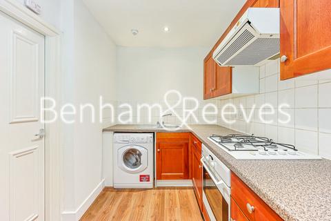 undefined, Madeley Road, Ealing  W5