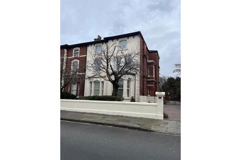 3 bedroom apartment for sale, Waterloo Road, Liverpool, L22