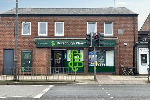 2 bedroom flat to rent, Liverpool Road North, Burscough, L40