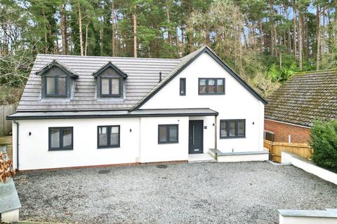 4 bedroom detached house for sale, Furzehill Crescent, Berkshire RG45