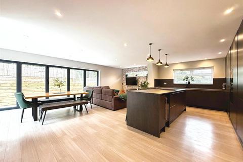 4 bedroom detached house for sale, Furzehill Crescent, Berkshire RG45