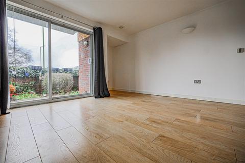 undefined, Cotterells, Hemel Hempstead, HP1