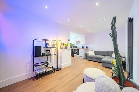 2 bedroom apartment for sale, Flat 1, 19-21, Station Road, Horsforth, Leeds, West Yorkshire