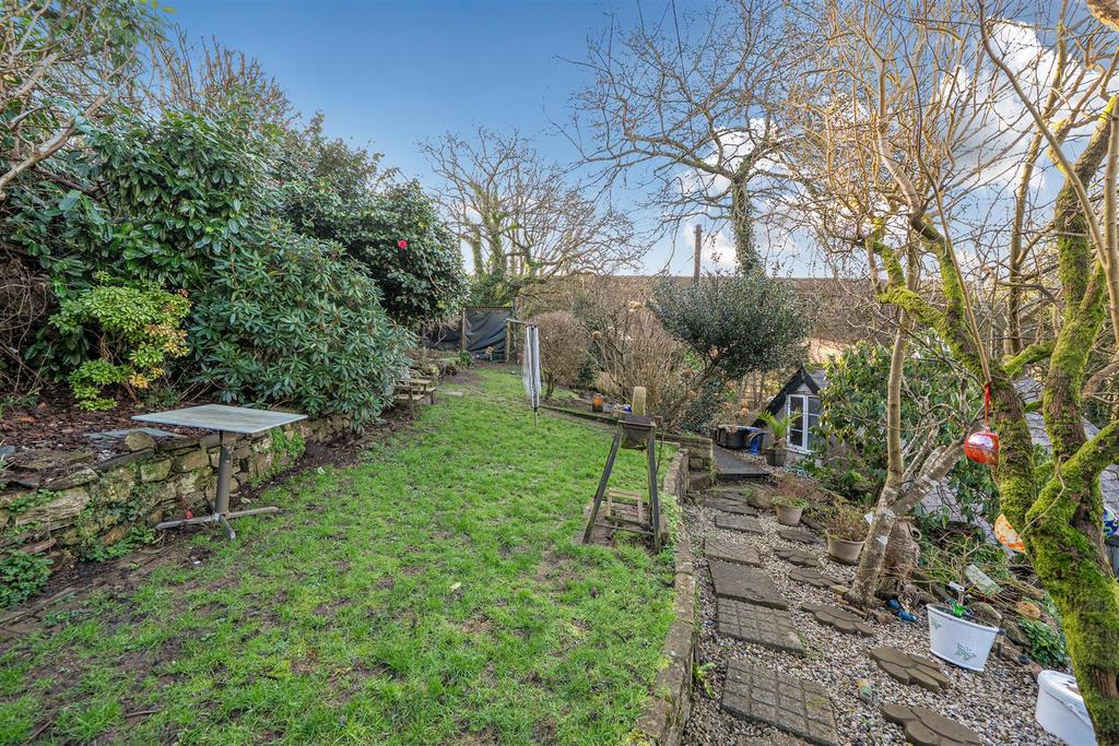 Ivy Cottages Garden.jpg