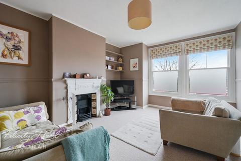 2 bedroom apartment for sale, Maryon Road, Charlton