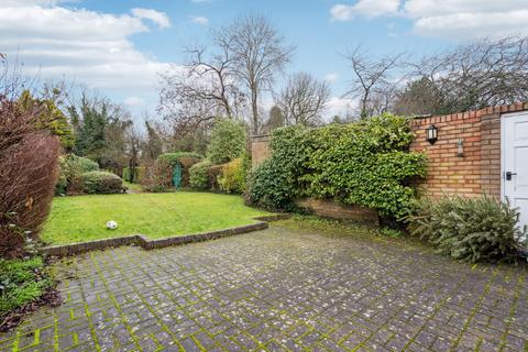 4 bedroom detached house for sale, Uxbridge Road, Pinner HA5