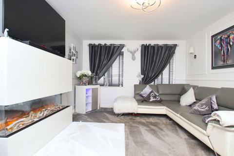 undefined, Clos Rhys Meurug, Capel Llanilltern, Cardiff CF5 6GA