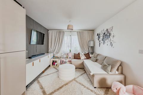 undefined, Daffodil Crescent, Crawley, RH10
