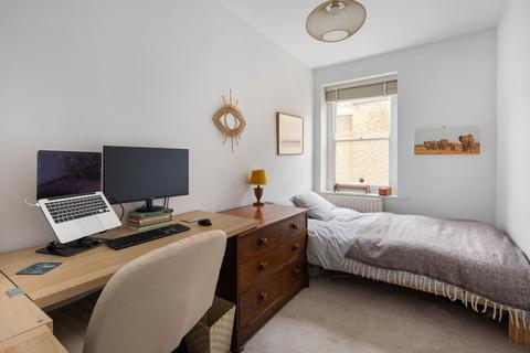2 bedroom flat for sale, Highbury New Park, London, N5