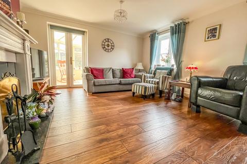 4 bedroom detached house for sale, Darwell Hill, Netherfield, Battle, TN33