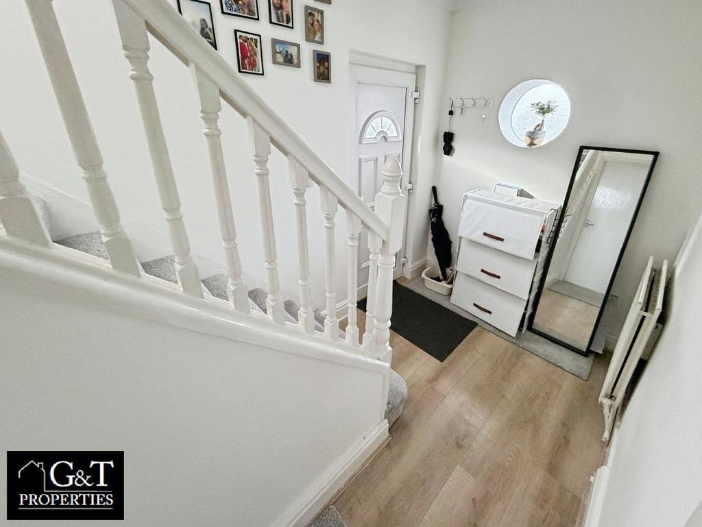 Entrance / hallway