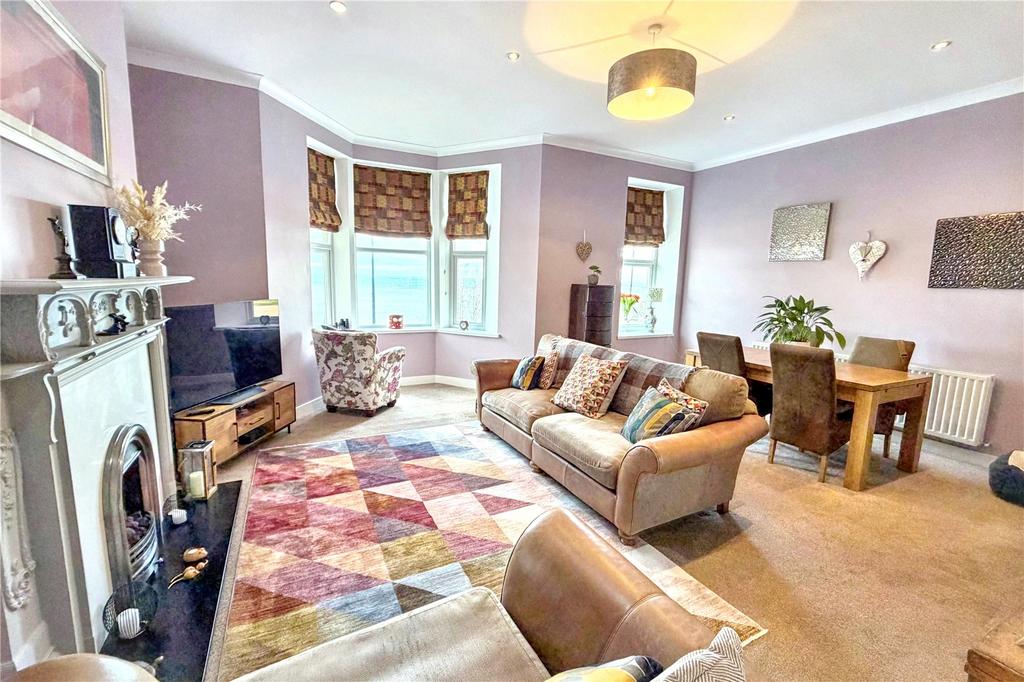 Lounge Dining Room