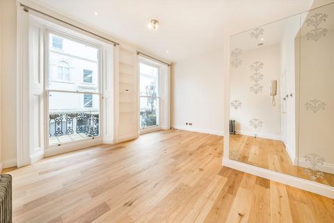 2 bedroom flat for sale, Monmouth Road, London W2