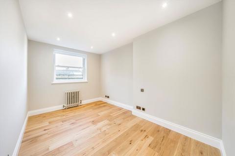 2 bedroom flat for sale, Monmouth Road, London W2
