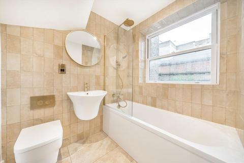 2 bedroom flat for sale, Monmouth Road, London W2