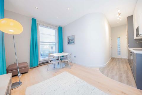 1 bedroom flat to rent, Ladbroke Grove, London W11