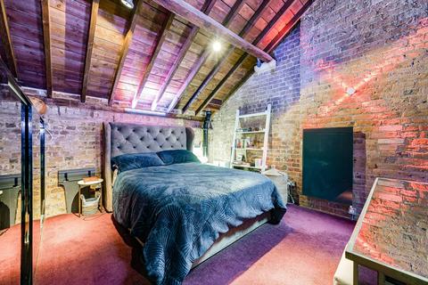 2 bedroom flat for sale, Alaska Buildings, Southwark, London, SE1