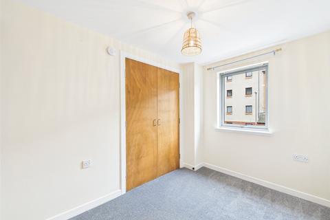 2 bedroom apartment to rent, Restalrig Drive, Restalrig, Edinburgh, EH7