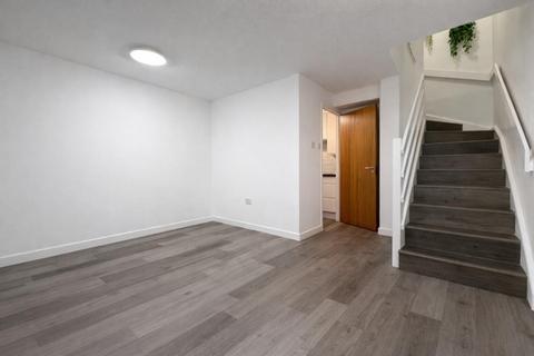 1 bedroom terraced house to rent, Dorchester Mews,  New Malden,  KT3