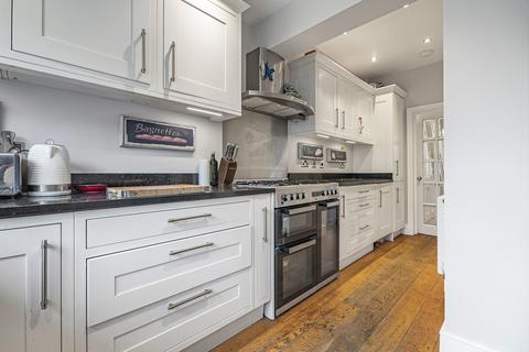 3 bedroom terraced house for sale, Ernest Gardens, London, W4