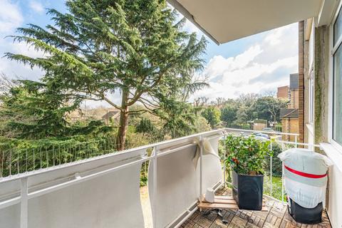 1 bedroom flat to rent, Hazlemere Court, Streatham, London, SW2
