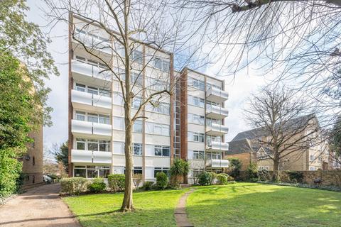 1 bedroom flat to rent, Hazlemere Court, Streatham, London, SW2