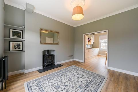 2 bedroom maisonette for sale, Woodhill, Woolwich, London, SE18