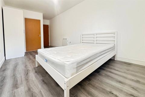 3 bedroom flat to rent, Bingley Court, Kent CT1