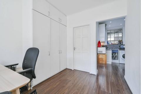 2 bedroom flat to rent, Mortimer Crescent, Kilburn, London, NW6