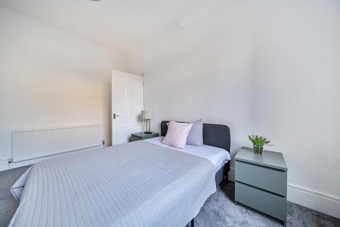 2 bedroom flat to rent, Essendine Road, London, W9