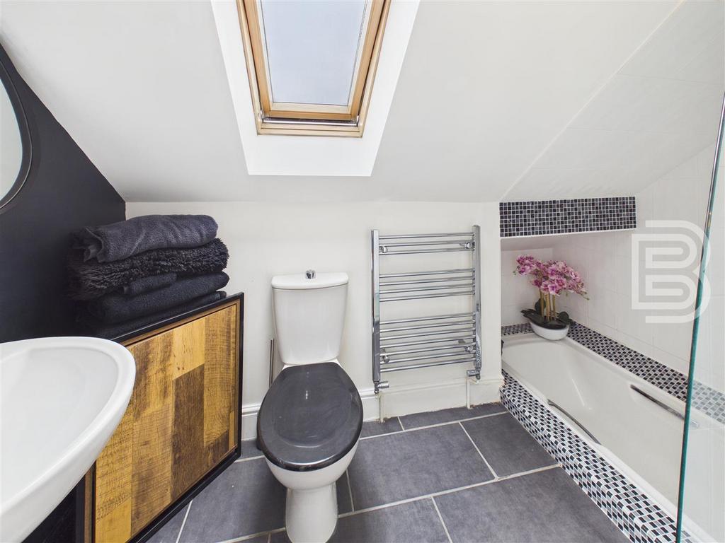 2nd Floor Bathroom.jpg