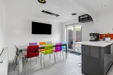 3 bedroom end of terrace house for sale, Puttocks Drive, Welham Green AL9