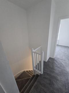 3 bedroom semi-detached house to rent, Kingsway, Fenham, Tyne & Wear