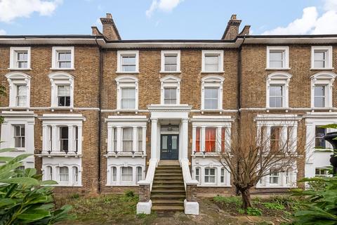 3 bedroom flat for sale, Devonshire Road, Forest Hill, London, SE23