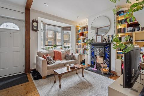 3 bedroom end of terrace house for sale, Ashdon Road, Bushey, WD23